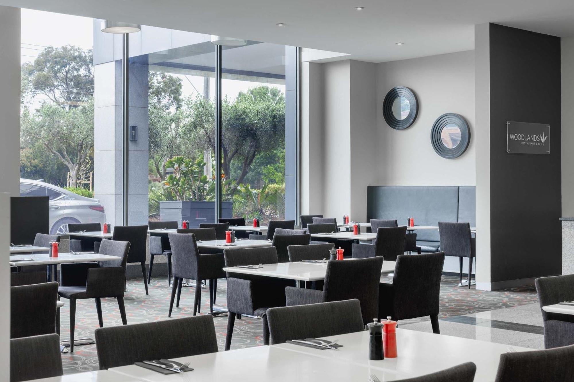 Hotel Mantra Melbourne Airport Exterior foto